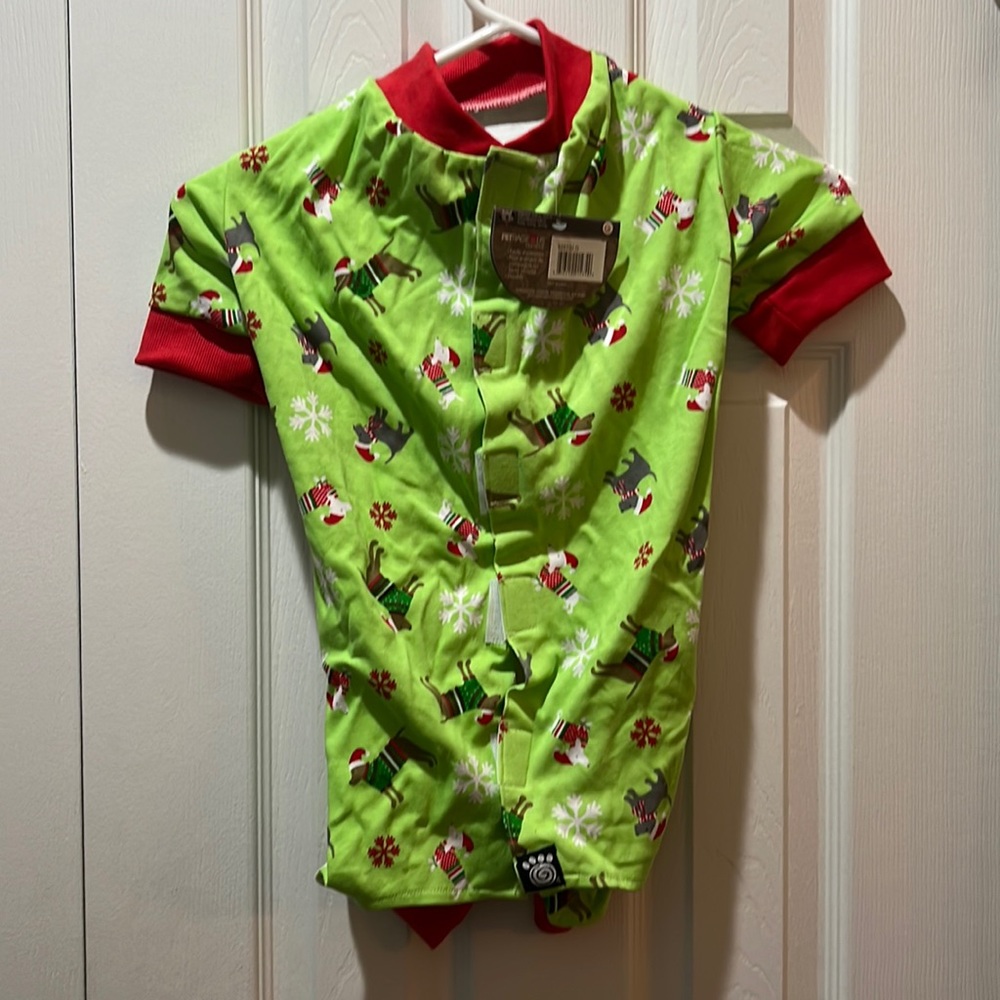 Holiday Dog PJs Large qty 2
